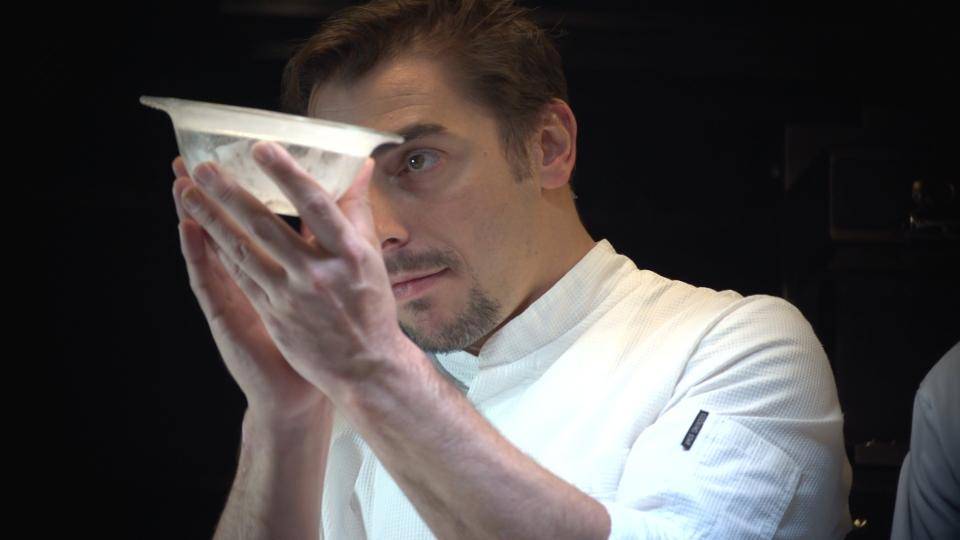 Jordi Roca at work. Photo: El Celler de Can Roca