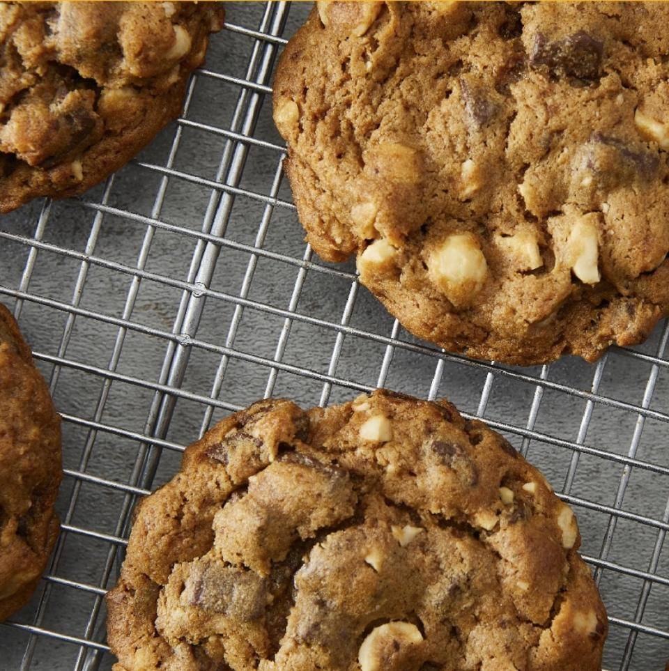 Plant-based chocolate chip cookies