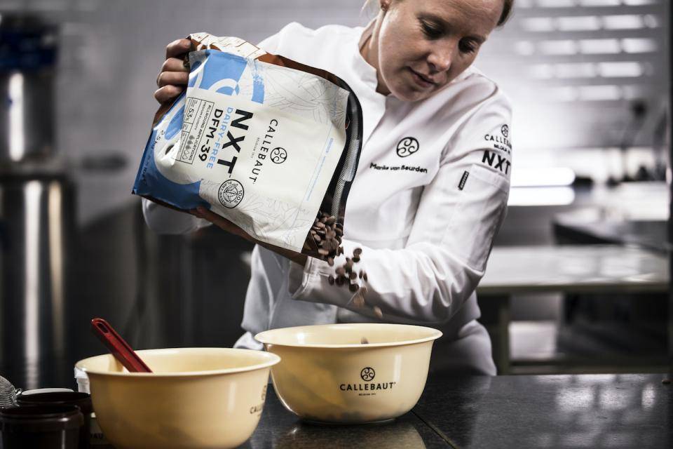 Chef Marike Van Beurden working with Callebaut NXT 