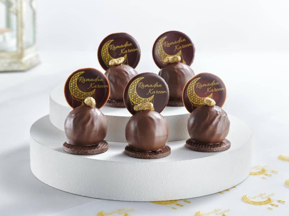 Apricot and Cardamom Truffles from Chocolate Academy™ Dubai