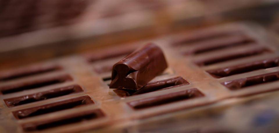 Callebaut holes in chocolate 