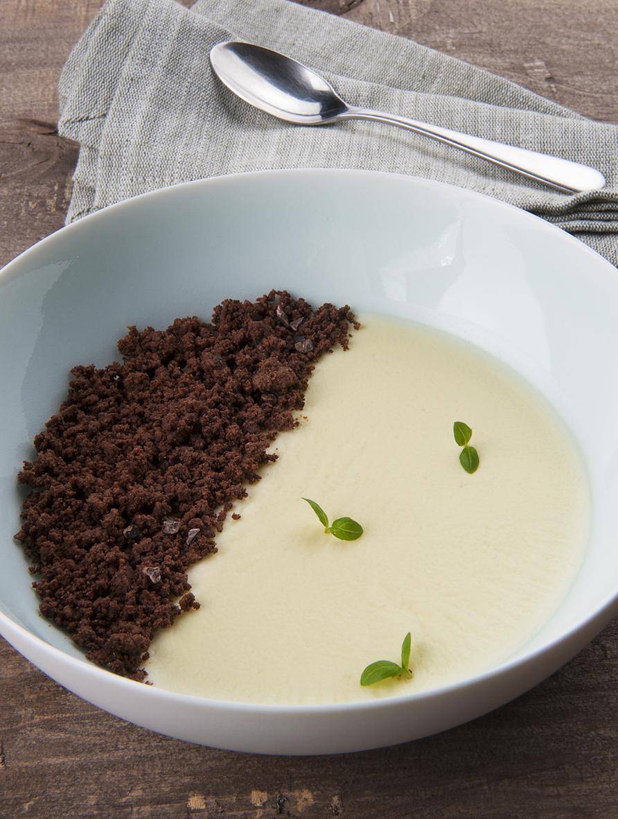 Panna cotta by Davide Oldani. Photo: Brambilla-Serrani