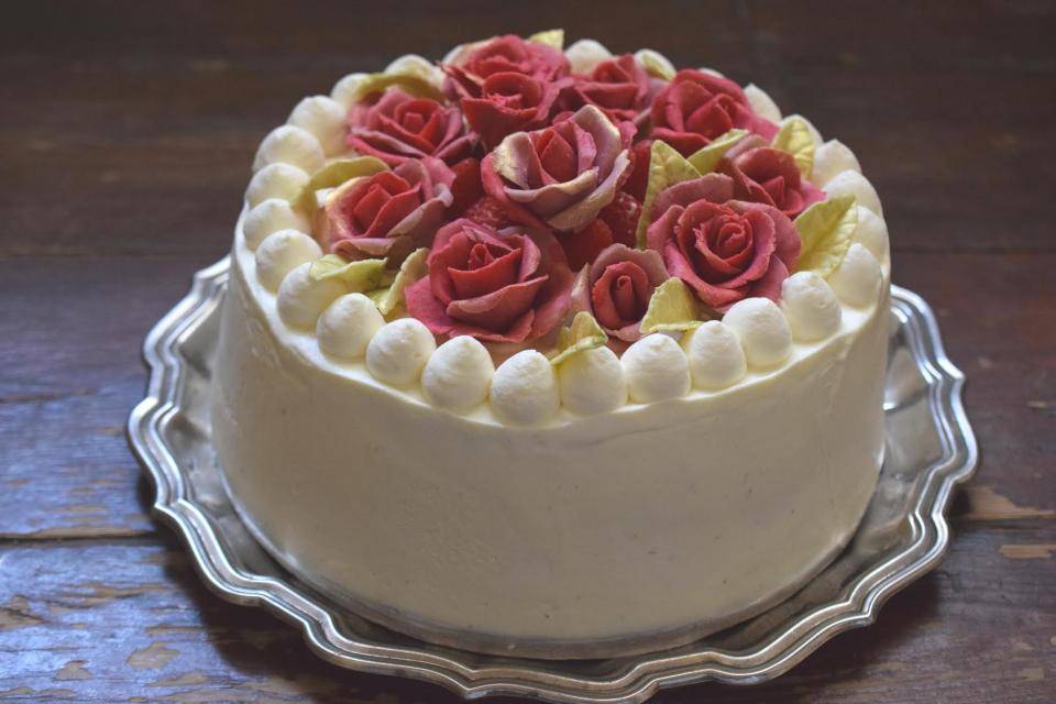 Raspberry choco roses on the Earl Gray chiffon cake