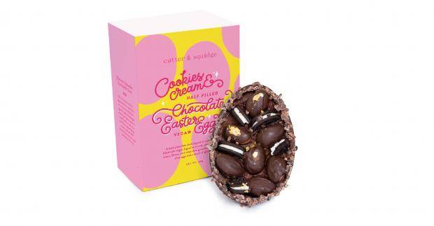 Cutter & Squidge (UK) - Vegan cookies & cream chocolate egg