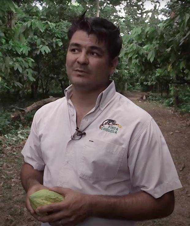Мануэль Валенсуэла, владелец какао-плантации Cholula, Табаско, Мексика