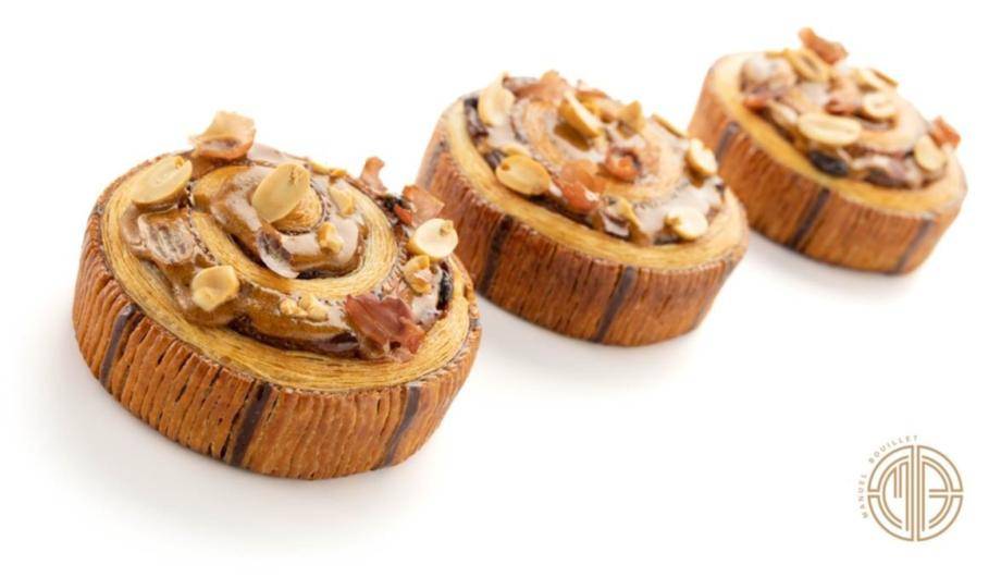 Peanut chocolate roll