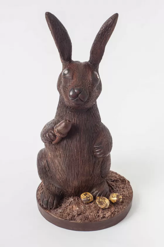 The World’s Most Extravagant Chocolate Easter Bunny (VeryFirstTo)