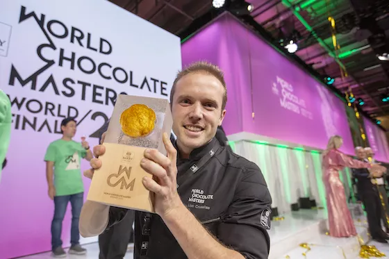 Lluc Crusellas holding his World Chocolate Masters Trophy