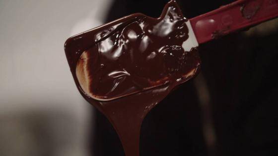 Tempering - Tempering chocolate in a microwave