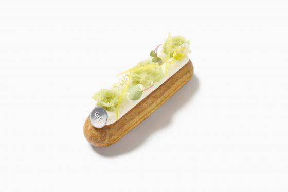 green and white eclair